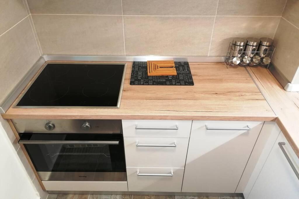 Apartament Oasis Felix Belgrad